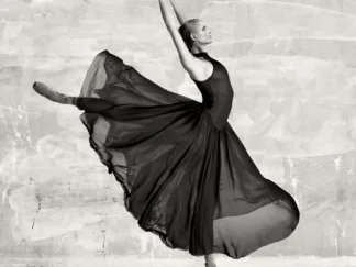 HAUTE PHOTO COLLECTION - Ballerina Dancing (detail)