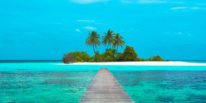 PANGEA IMAGES - Maldivian Island