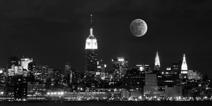 GARY SEVEN - Moonlight over Manhattan
