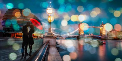 DIANNE LOUMER - Kissing in London