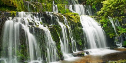 FRANK KRAHMER - Waterfall Purakaunui Falls, New Zealand