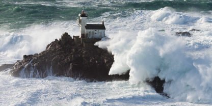 JEAN GUICHARD - Phare de Tavennec