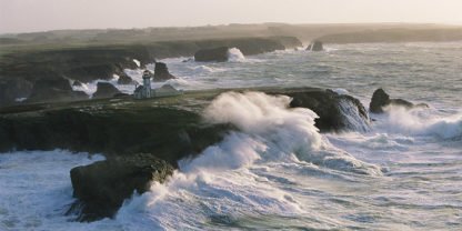 JEAN GUICHARD - Phare des Poulains Lors d’une Tempête