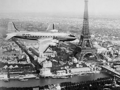 ANONYMOUS - Airplane over Paris