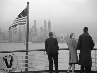 ANONYMOUS - Lower Manhattan seen from the S.S. Coamo leaving New York