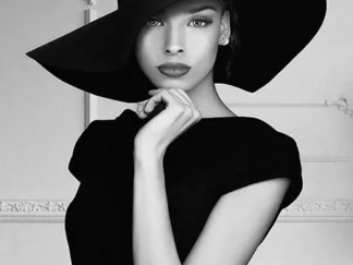 JULIAN LAUREN - Lady with a Hat