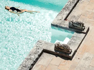 HAUTE PHOTO COLLECTION - La Piscine IV