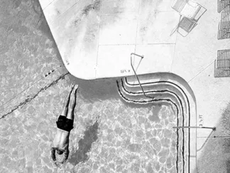 HAUTE PHOTO COLLECTION - La Piscine II (B&W)