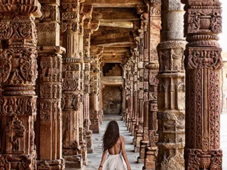 MARC MOREAU - At the Temple, India