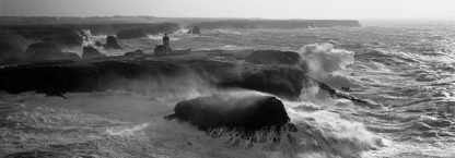 JEAN GUICHARD - Phare des Poulains Lors d'une Tempête